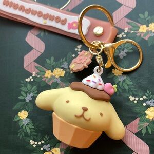 Pompompurin as a cupcake Keychain